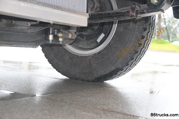 Foton Times H3 116 ch 4X2(6 roues) GNC 4,1 m fourgon léger cabine simple Châssis (3) | 86Trucks