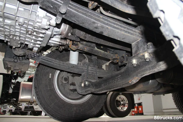 Foton AumanETX 400 ch 8X4(12 roues) camion benne 5,8 m Châssis (3) | 86Trucks