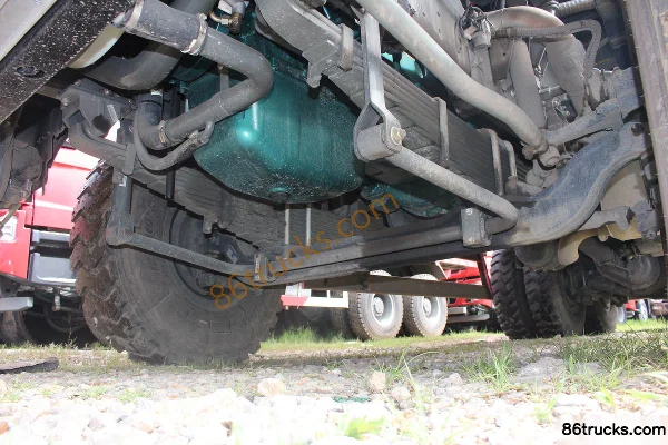 Sinotruk Wangpai W5G heavy truck 380 hp 6X4(10 wheels) 6.2m dump truck Chassis (2) | 86Trucks