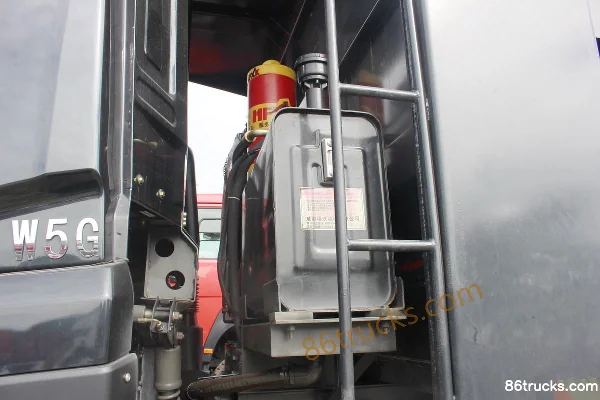 Sinotruk Wangpai W5G heavy truck 380 hp 6X4(10 wheels) 6.2m dump truck Body (1) | 86Trucks