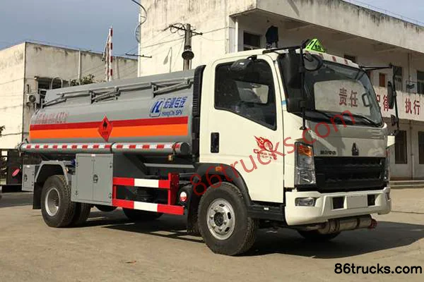 Sinotruk HOWO Tongshuai 154 hp 4X2(6 wheels) fuel tanker truck (Xingshi brand) Exterior
