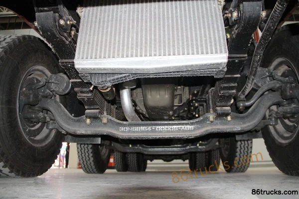 Dongfeng Teshang 270 ch 8X4(12 roues) Camion benne 6 m (EQ3318GFV4) Châssis (1) | 86Trucks