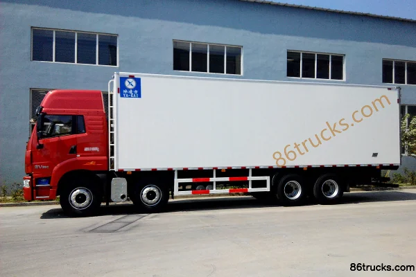 FAW Jiefang Qingdao Tu V 350 hp 8X4(12 wheels) 9.4m refrigerated truck Exterior (3) | 86Trucks