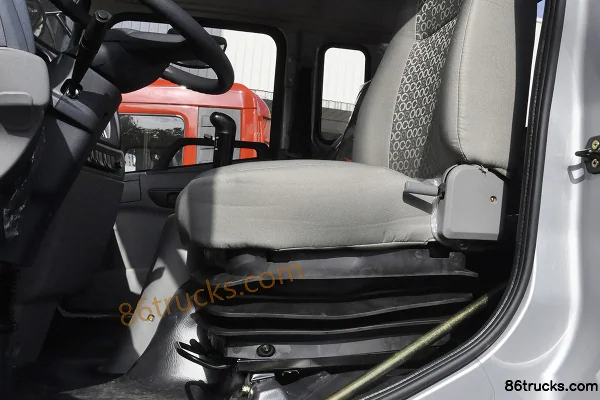 Dongfeng Commercial Vehicle Jiayun 210hp 4X2(6 wheels) Cargo Truck Chassis Cab (2) | 86Trucks