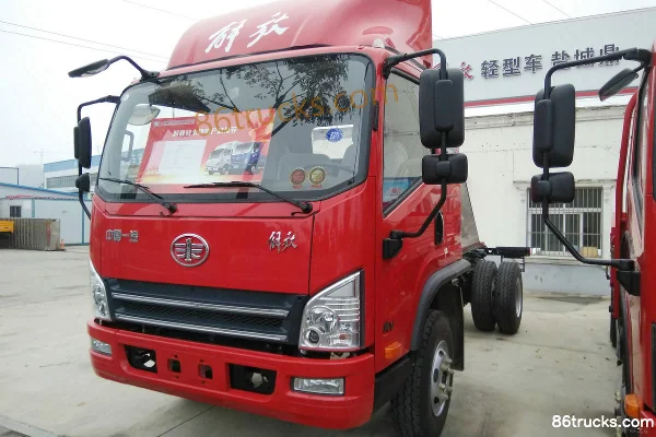 FAW Jiefang Lin V 141 hp 4X2(6 wheels) 3.85m Double Row Flatbed Light Truck Chassis Exterior (3) | 86Trucks