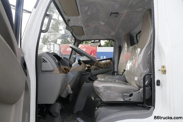 Hyundai Commercial Vehicle Ruichi 156 hp 4X2(6 wheels) 4.09m Single Row Van Light Truck Cab (3) | 86Trucks