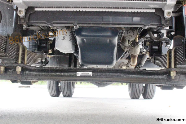 FAW Linghe 116 ch 4X2(6 roues) 3,85 m Camion plateau à ridelles cabine demi-avancée Châssis (2) | 86Trucks