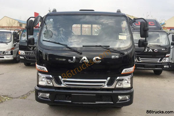 JAC Junling V6 141hp 4X2(6 wheels) 4.18m Single Row Flatbed Light Truck Exterior (2) | 86Trucks