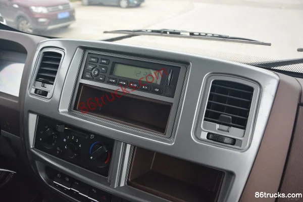 Chengdu Yajun Sinotruk Wangpai Chassis 4.5T 4.15m Single Row Pure Electric Box Light Truck 75.3kWh 4X2(6 wheels) Cab (2) | 86Trucks
