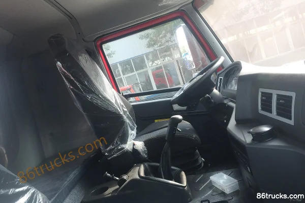 FAW Jiefang Qingdao HanV 350 ch 8X4(12 roues) camion plateau (marque Chengliwei) Cabine (1) | 86Trucks