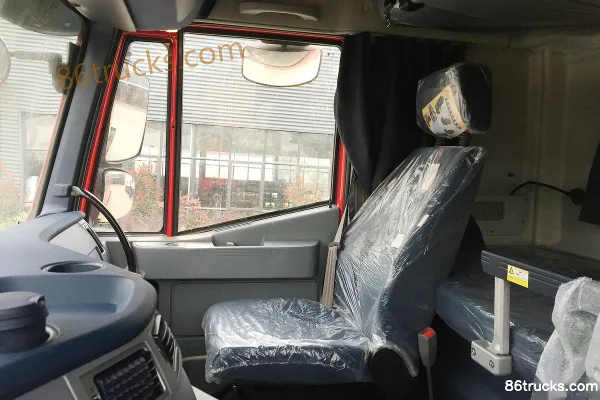 SAIC Hongyan Genlyon C500 Heavy Truck 390 hp 8X4(12 wheels) 8.5m Dump Truck Cab (2) | 86Trucks