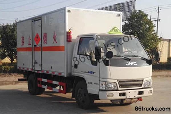 JMC Shunda Narrow Body 116hp 4X2(6 wheels) 4.2m Flammable Liquid Van Truck (Dali brand) Exterior