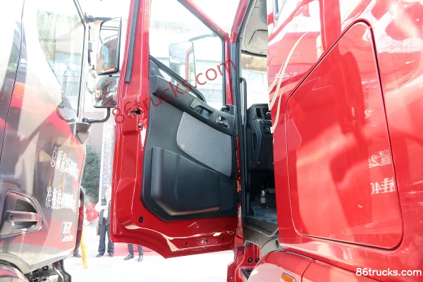 Union Truck U520 Heavy Truck 520 hp 6X4(10 wheels) Tractor Truck Cab (2) | 86Trucks