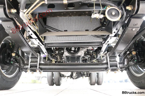 Foton Times Yuling VQ1 1,5 L 112 ch 4X2(6 roues) essence micro camion fourgon simple cabine 3,05 m Châssis (1) | 86Trucks