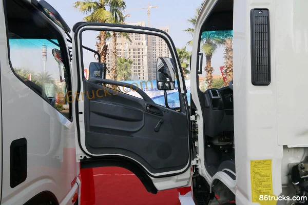 Kama Kaijie 4.5T 4.24m Single Row Electric Van Light Truck Chassis 4X2(6 wheels) Interior (1) | 86Trucks