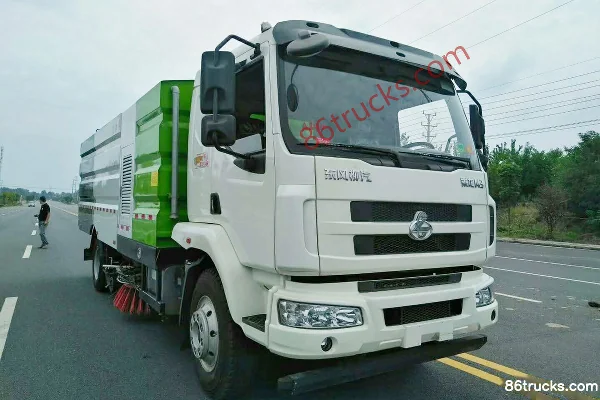 Hongyu Hongyu Dongfeng Liuqi chassis sweeper truck