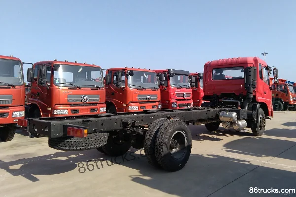 CHUANJIAO Medium Truck 160hp 4X2(6 wheels) 6.8m Flatbed Cargo Truck Exterior (3) | 86Trucks