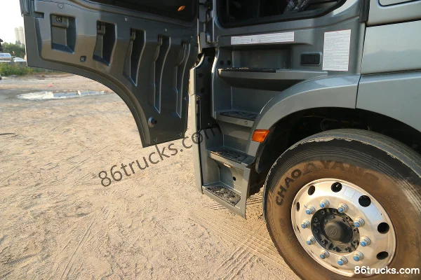 JAC Gallop K7W heavy truck Luxury 540 hp 6X4(10 wheels) tractor truck Cab (2) | 86Trucks