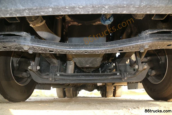 JAC Gallop K7W heavy truck Luxury 540 hp 6X4(10 wheels) tractor truck Chassis (3) | 86Trucks
