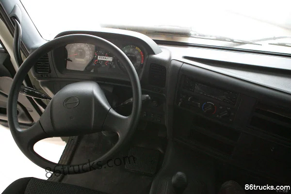 GAC HINO 700 Series Heavy Truck 350 hp 4X2(6 wheels) Tractor Truck (High Roof) Cab (3) | 86Trucks