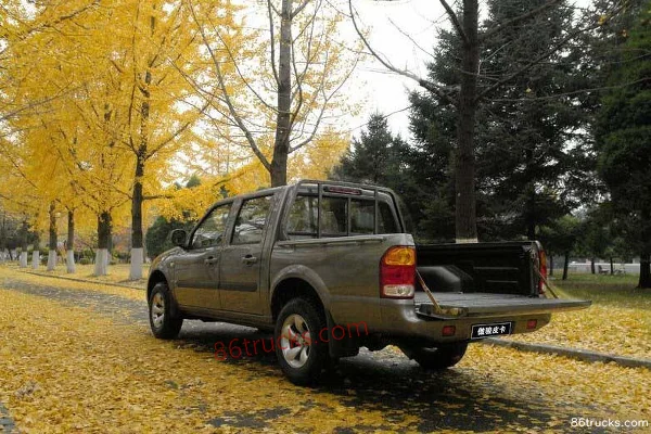 Huanghai Aojun Luxe 2009 4x2(6 roues) 2.4L diesel double cab pickup Extérieur (3) | 86Trucks