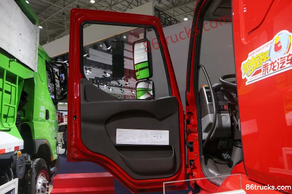 Dongfeng Liuqi Chenglong L3 160 ch 4X2(6 roues) châssis de camion porteur à ridelles avec cabine couchette 6,75 m (1) | 86Trucks