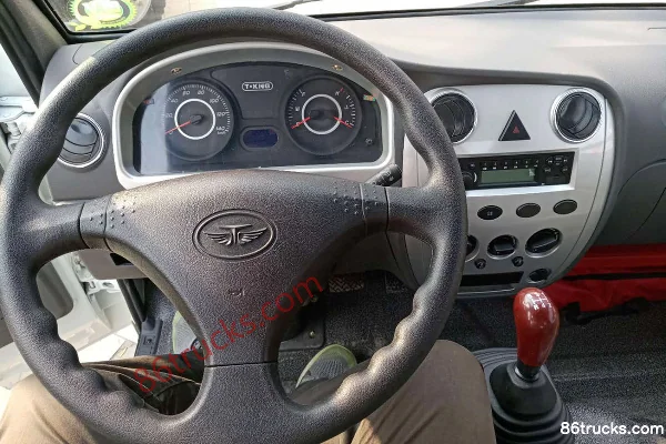 Tangjun Ouling Sailin A7 1.5L 108 hp 4X2(6 wheels) gasoline 3.63m single-row flatbed mini truck Cab (1) | 86Trucks