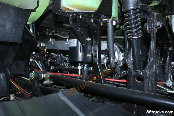 Dongfeng Commercial Vehicle Tianlong KC Heavy Truck 385 hp 8X4(12 wheels) 7.2m dump truck Chassis (2) | 86Trucks