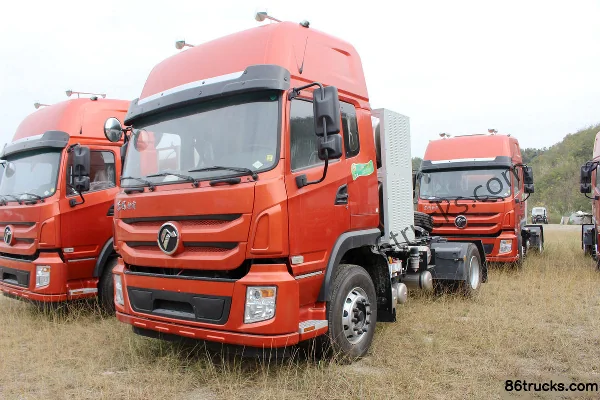 Dongfeng Teshang Heavy Truck 336hp 4X2(6 wheels) LNG tractor truck (EQ4180VFN) Exterior (2) | 86Trucks
