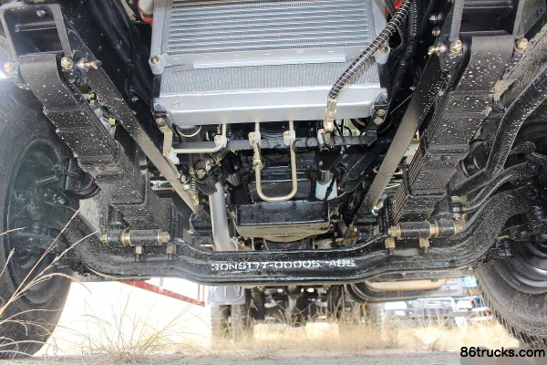 Dongfeng Tesun 115hp 4X2(6 wheels) 6.5m training truck (EQ5120XLHF9) Chassis (1) | 86Trucks