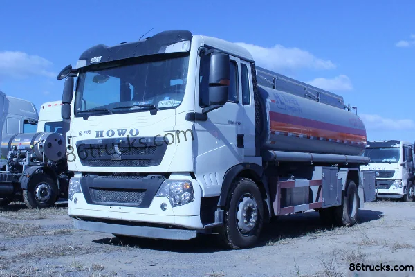 Sinotruk HOWO T5G 210hp 4X2(6 wheels) fuel tanker truck (Xingshi brand) Exterior (3) | 86Trucks