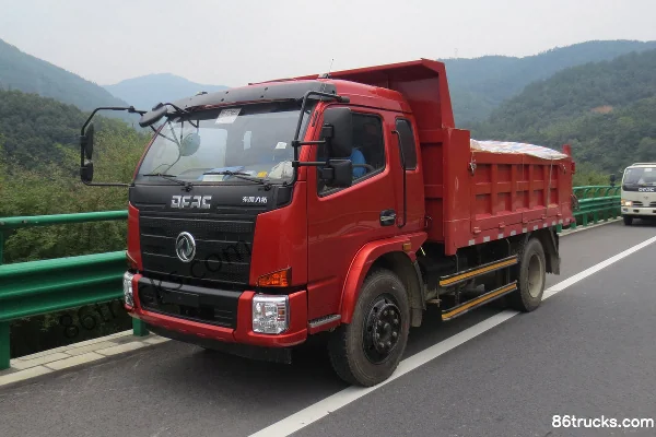 Dongfeng Lituo T15 129 hp 4X2(6 wheels) 3.8m Dump Truck (Φ110 Double Lift) Exterior