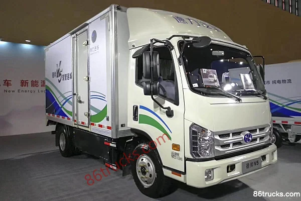 Deli Auto Deshuai V5 4.5T 4.15m Van Electric Light Truck 83.2kWh 4X2(6 wheels) Exterior