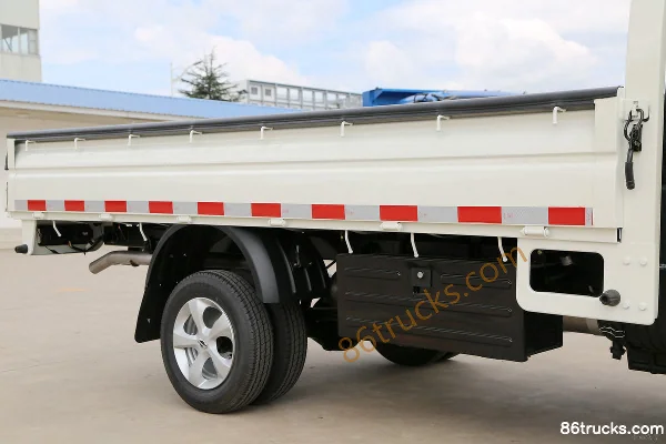 Shijun F350 version haut de gamme 116 ch 4X2(6 roues) camion plateau simple cabine 3,33 m Châssis (2) | 86Trucks