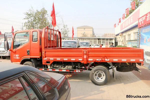 Kama Kaijie M3 87hp 4X2(6 wheels) 3.83m half-row flatbed truck Exterior (3) | 86Trucks