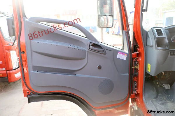Kama Kaijie M3 87hp 4X2(6 wheels) 3.83m half-row flatbed truck Cab (1) | 86Trucks