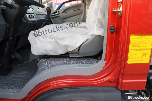 Sinotruk HOWO Hanjiang 110 hp 4X2(6 wheels) 3.1m Dump Truck (WLY 5-speed) Cab (3) | 86Trucks