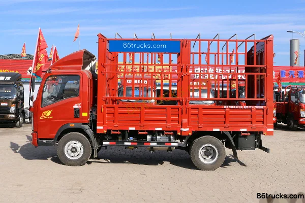 Sinotruk HOWO Hanjiang 170 hp 4X2(6 wheels) 4.15m single-row stake truck Exterior (3) | 86Trucks