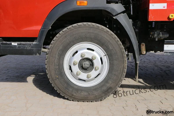 Sinotruk HOWO Hanjiang 170 hp 4X2(6 wheels) 4.15m single-row stake truck Chassis (3) | 86Trucks