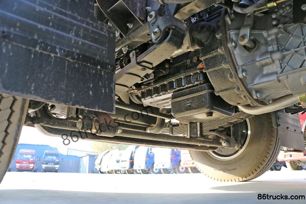 JAC Junling V6 143hp 4X2(6 wheels) 4.235m Single Row Stake Truck Chassis (3) | 86Trucks