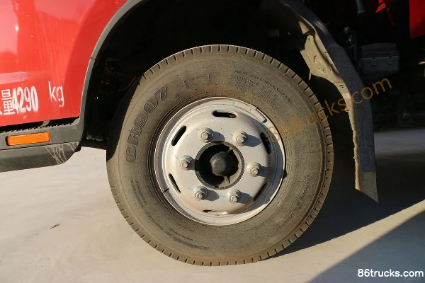 JAC Junling V6 143hp 4X2(6 wheels) 4.235m Single Row Stake Truck Chassis (2) | 86Trucks