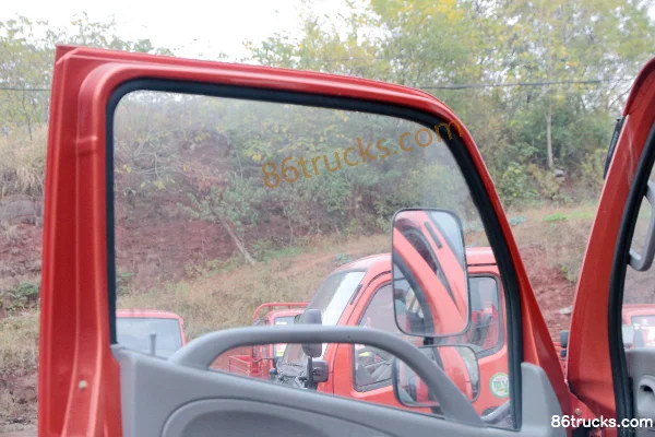 Dongfeng Furui F7 95 hp 4X2(6 wheels) 4.2m dump truck (Φ90 dual lift) (Yunnei) Cab (3) | 86Trucks