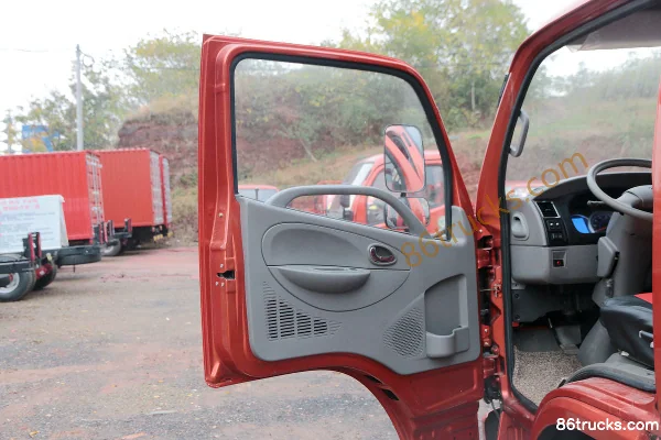 Dongfeng Furui F7 95 hp 4X2(6 wheels) 4.2m dump truck (Φ90 dual lift) (Yunnei) Cab (2) | 86Trucks