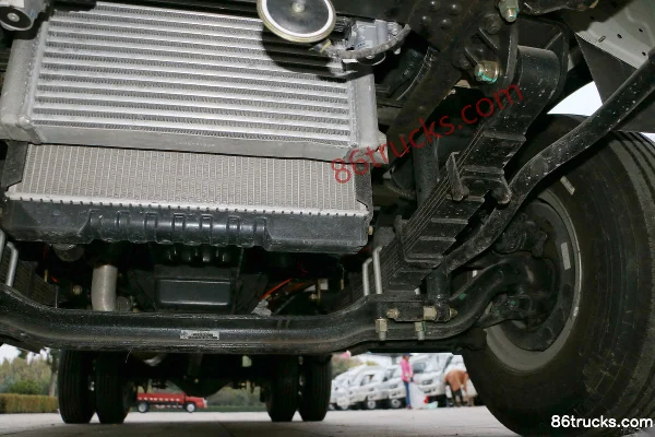 Foton Forland M3 143 hp 4X2(6 wheels) Flatbed Truck Chassis (3) | 86Trucks