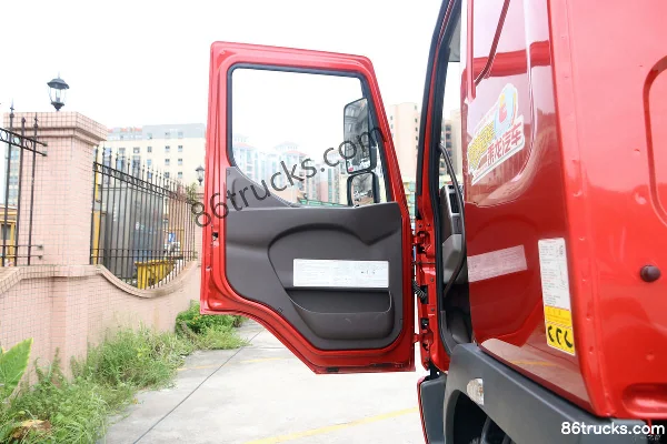 Dongfeng Liuqi Chenglong L3 160 ch 4X2(6 roues) châssis de camion porteur à plateaux 5,8 m cabine demi-avancée (1) | 86Trucks