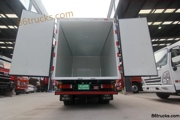 Hyundai Commercial Vehicle Shengtu H1 129hp 4X2(6 wheels) 4.12m single-row box light truck (color steel plate) Body (2) | 86Trucks