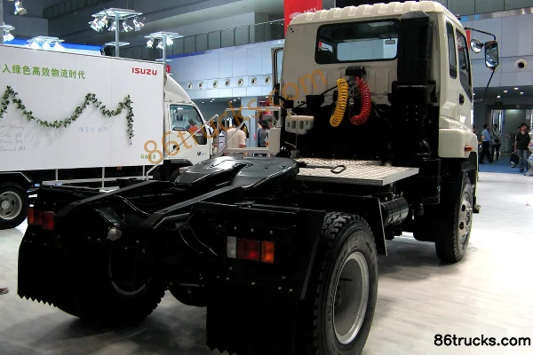 Isuzu F série poids lourd 360 ch 4X2(6 roues) tracteur routier Extérieur (2) | 86Trucks