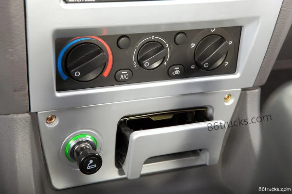 Jinbei Leilong Economy 2014 Long Wheelbase 2.2L Gasoline Double Cab Pickup (3) | 86Trucks