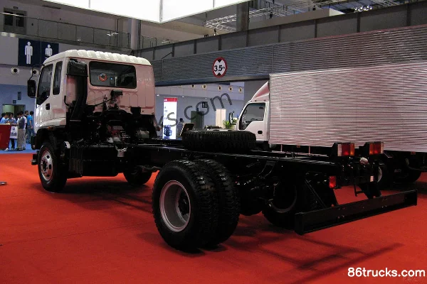 Isuzu FVR heavy truck 270hp 4X2(6 wheels) flatbed cargo truck (FVR23) Exterior (3) | 86Trucks