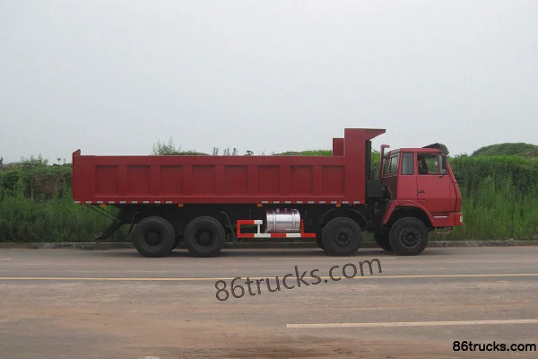 Hongyan Steyr Heavy Truck 290 hp 8X4(12 wheels) 7.4m Dump Truck Exterior (3) | 86Trucks